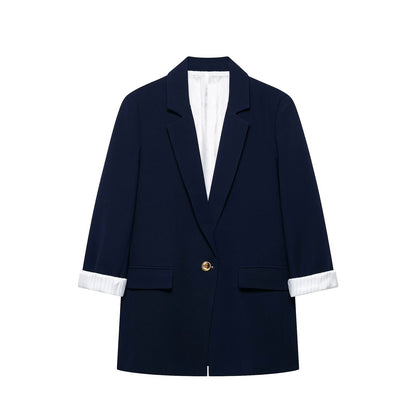 Elegant and casual loose fitting small suit jacket
