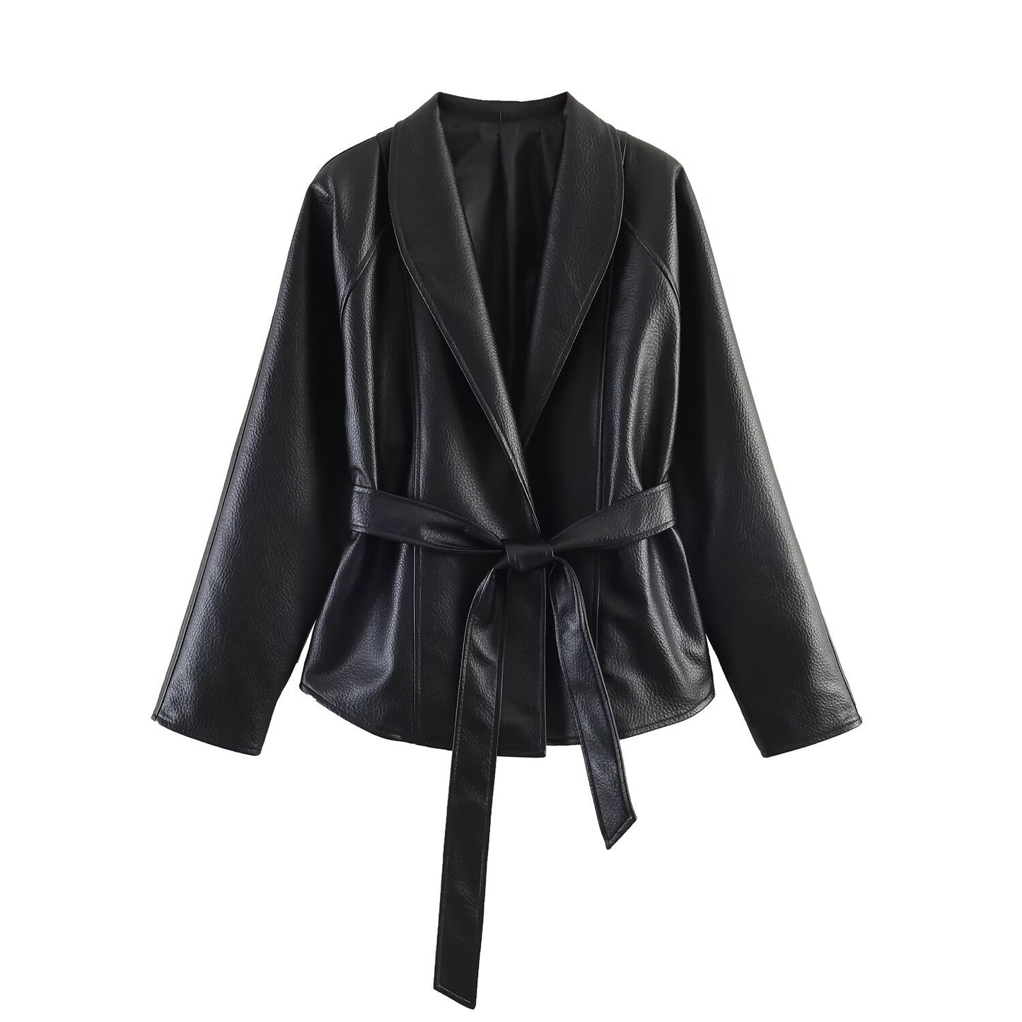 Commuting style with belt and leather jacket