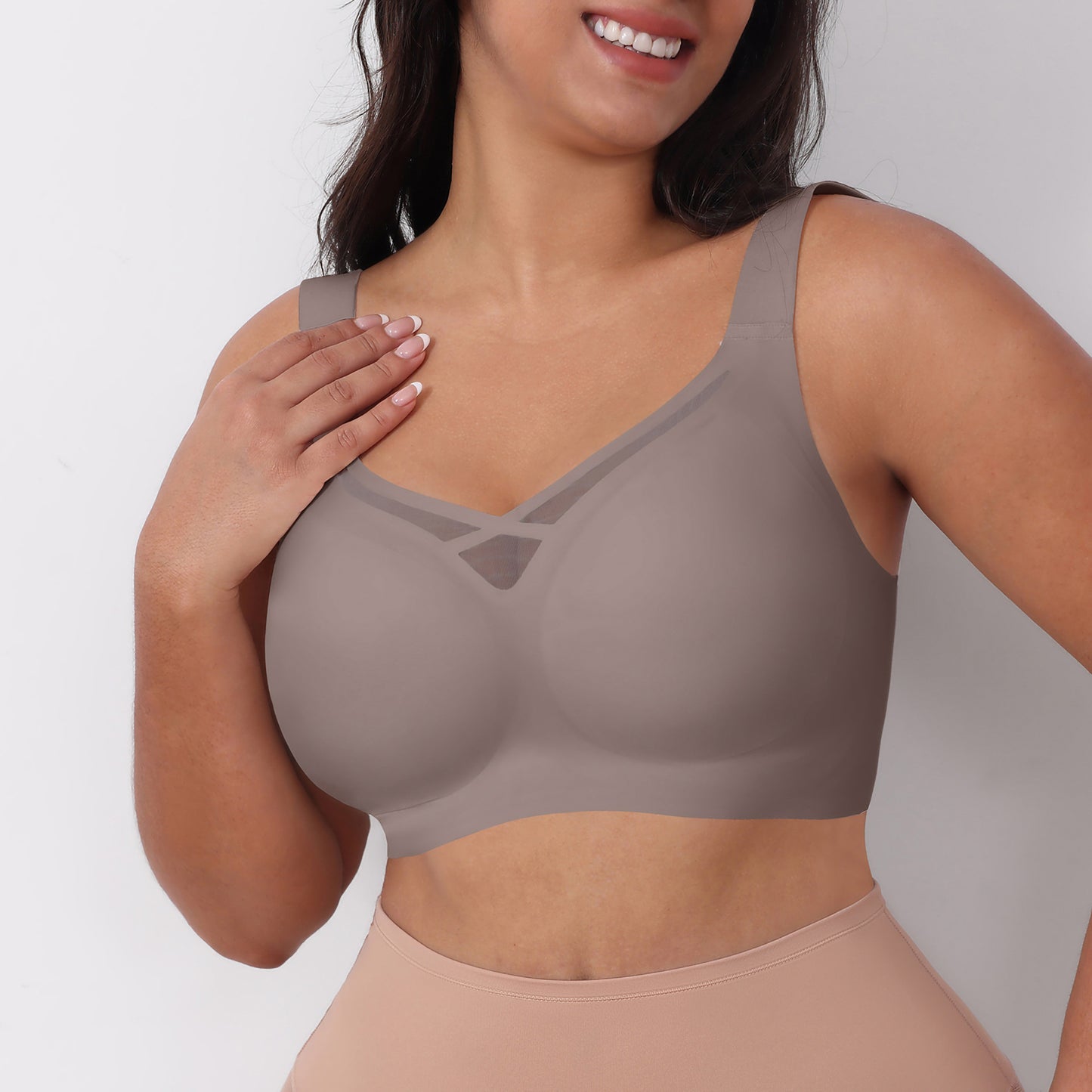 Plus Size Bra with Large Cups and Gel Padding for Women, Seamless Customized Underwear