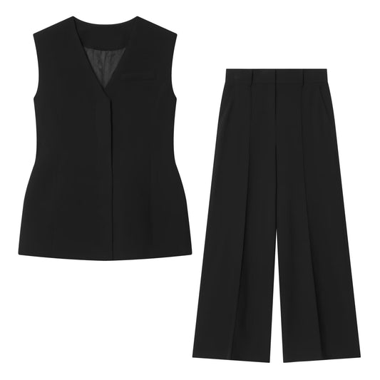 Slim fit vest+straight leg pants with sharp edges