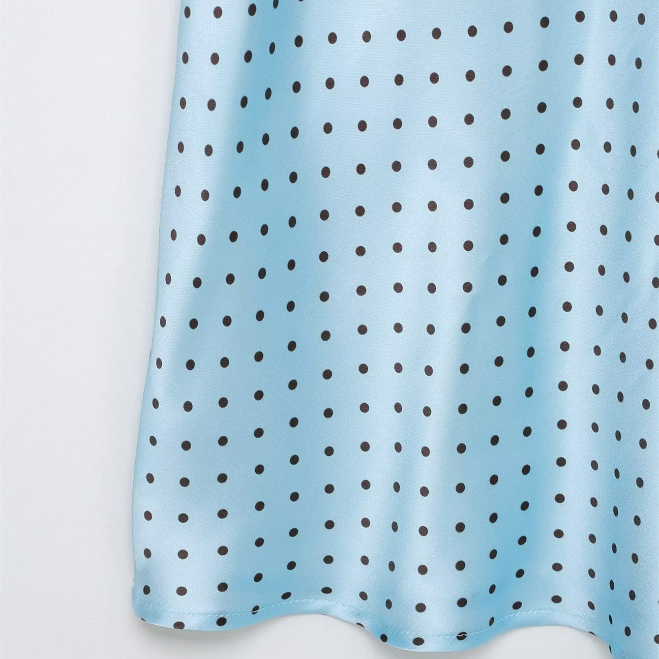 Dotted silk texture MIDI skirt