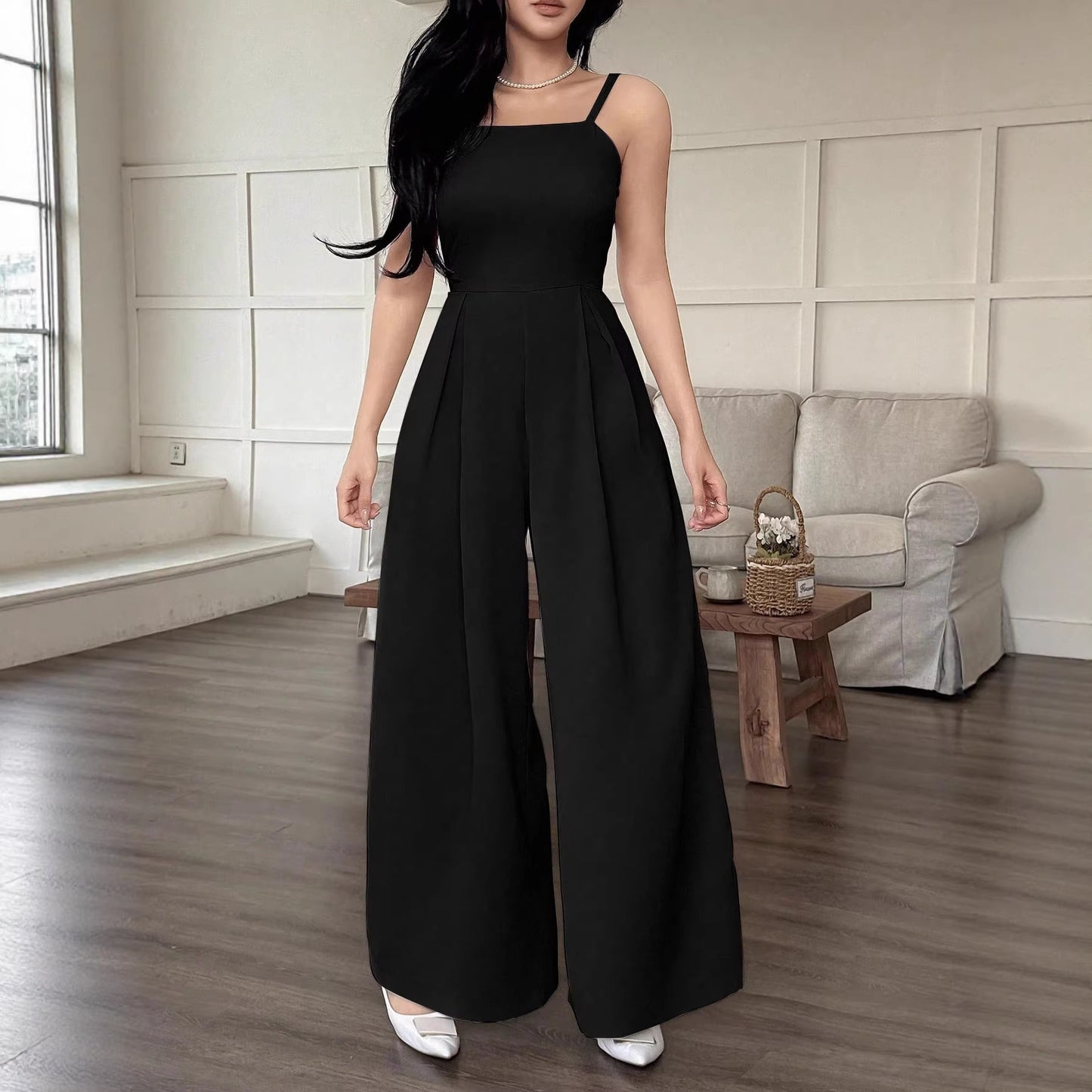 Sleeveless loose jumpsuit