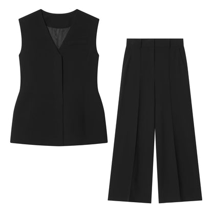 Slim fit vest+straight leg pants with sharp edges